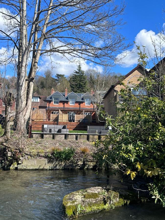 Вілла Beautiful House On The River Itchen Вінчестер Екстер'єр фото